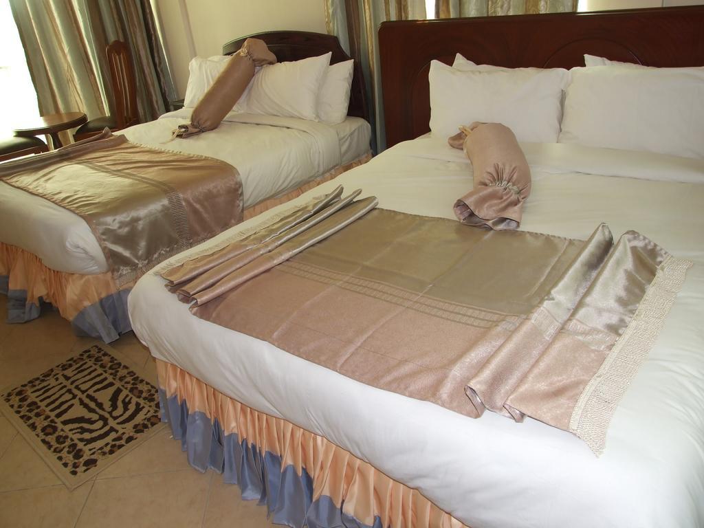 Grace Land Hotel 아루샤 객실 사진