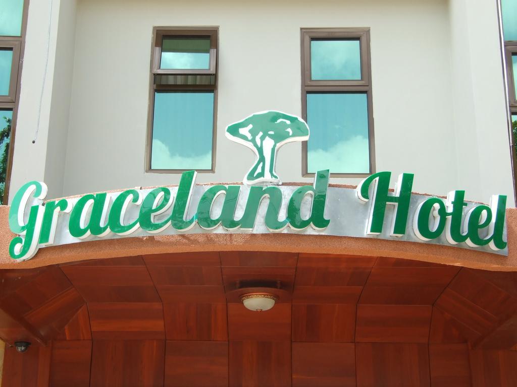 Grace Land Hotel 아루샤 외부 사진